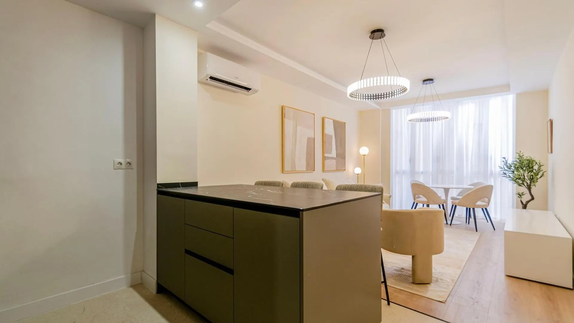 Inmalaga Uncibay 3 Apartment